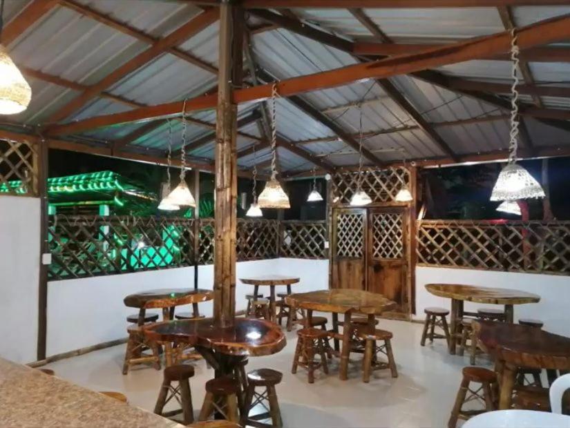 El Galeon Hotel Atacames Buitenkant foto