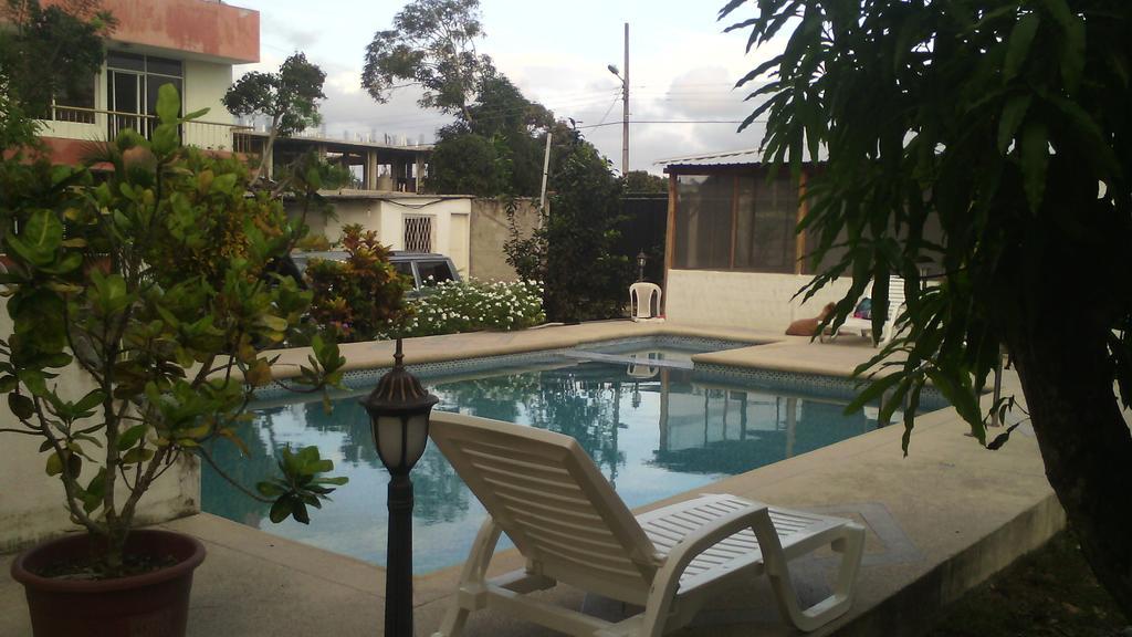 El Galeon Hotel Atacames Buitenkant foto