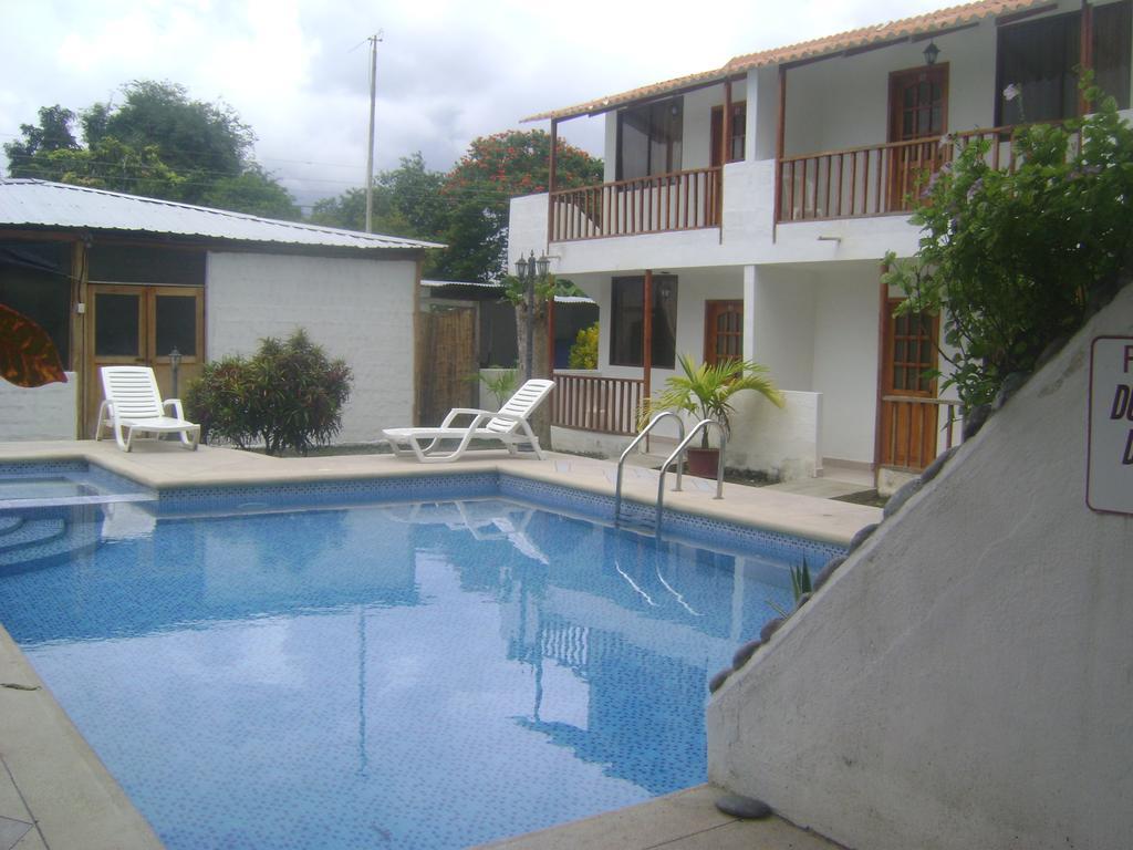 El Galeon Hotel Atacames Buitenkant foto
