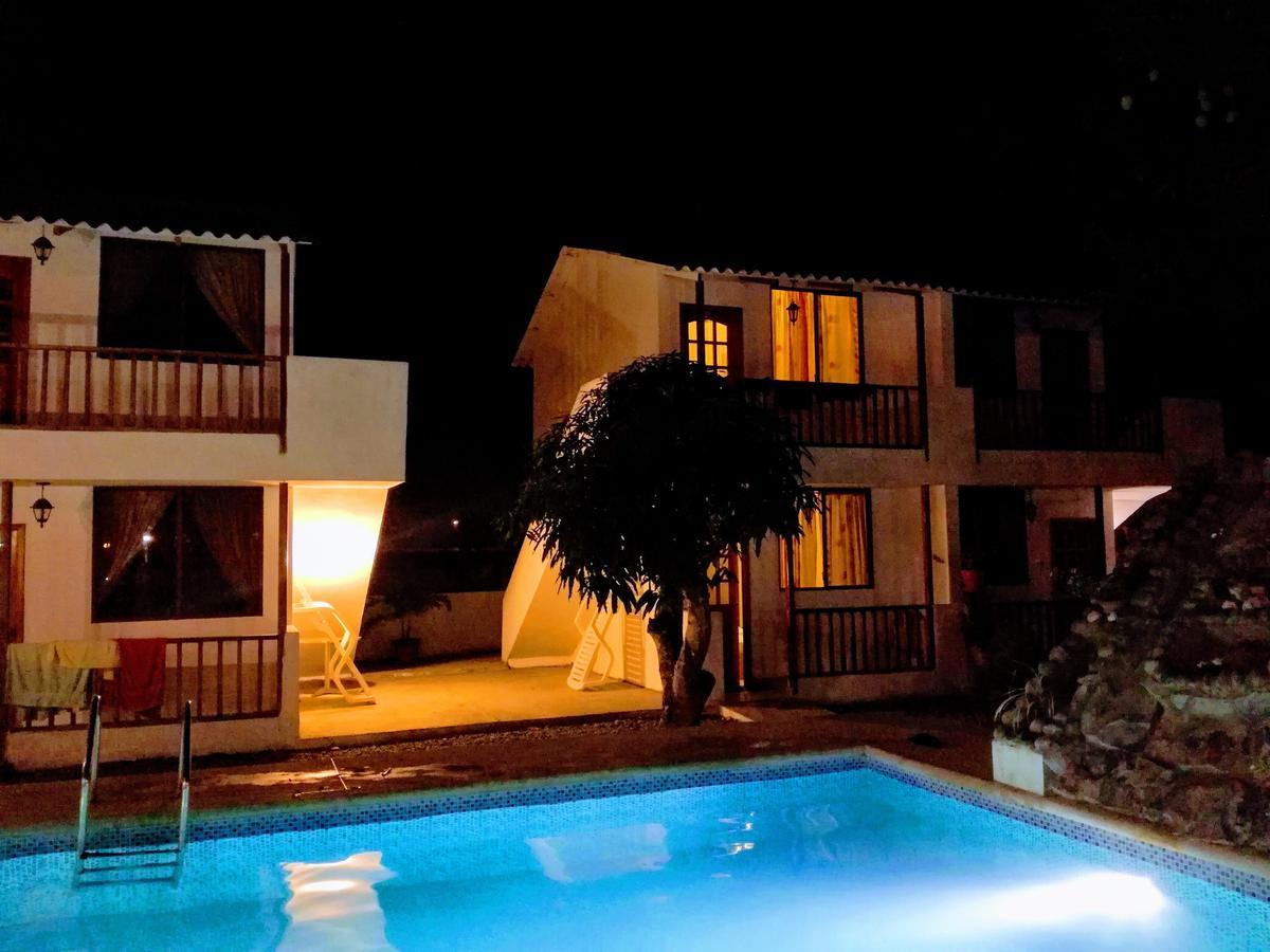 El Galeon Hotel Atacames Buitenkant foto